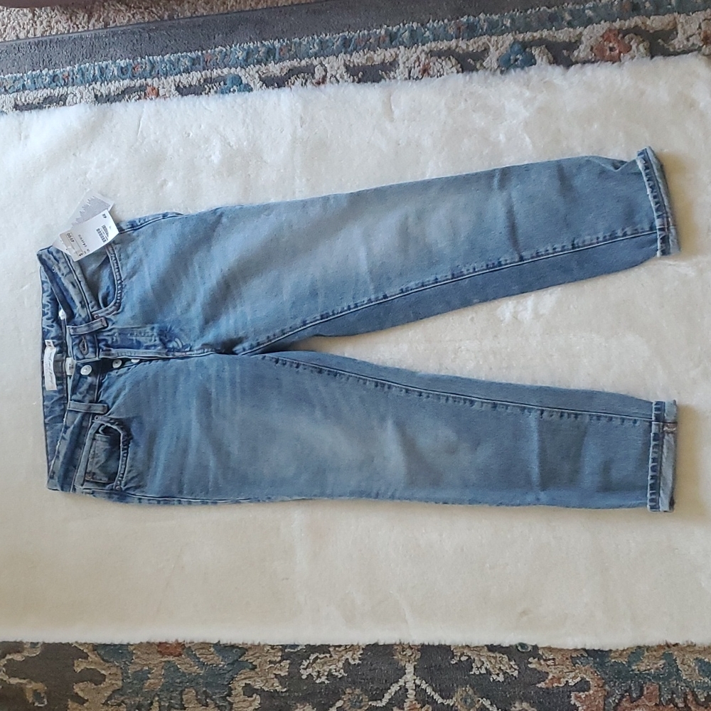 NWT H&M High Waist Button Fly Straight Leg Jeans Size 4